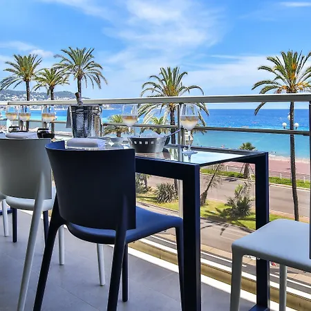 Sublime Promenade Des