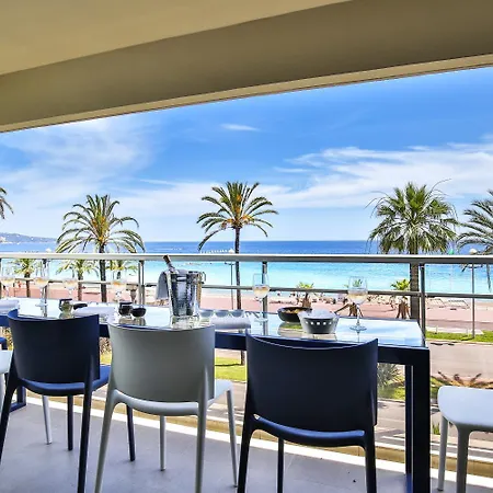 Sublime Promenade Des Apartment